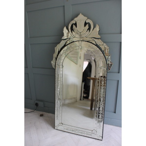 Beautiful Venetian Style Pier Mirror