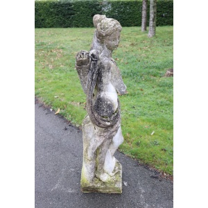 Diana Goddess of the Hunt Garden Statue