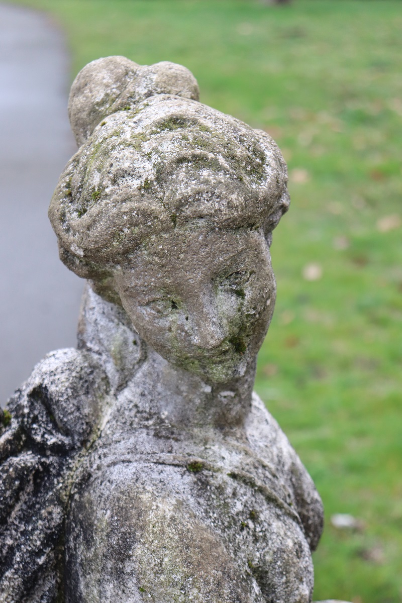 Diana Goddess of the Hunt Garden Statue