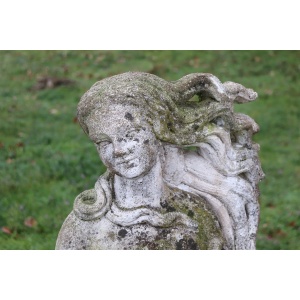 Venus Goddess of Beauty Garden Statue