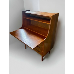 Mid Century Scandinavian Vintage Teak Wood Storage Writing Desk/Chest Of Drawers From The 50's And 60's