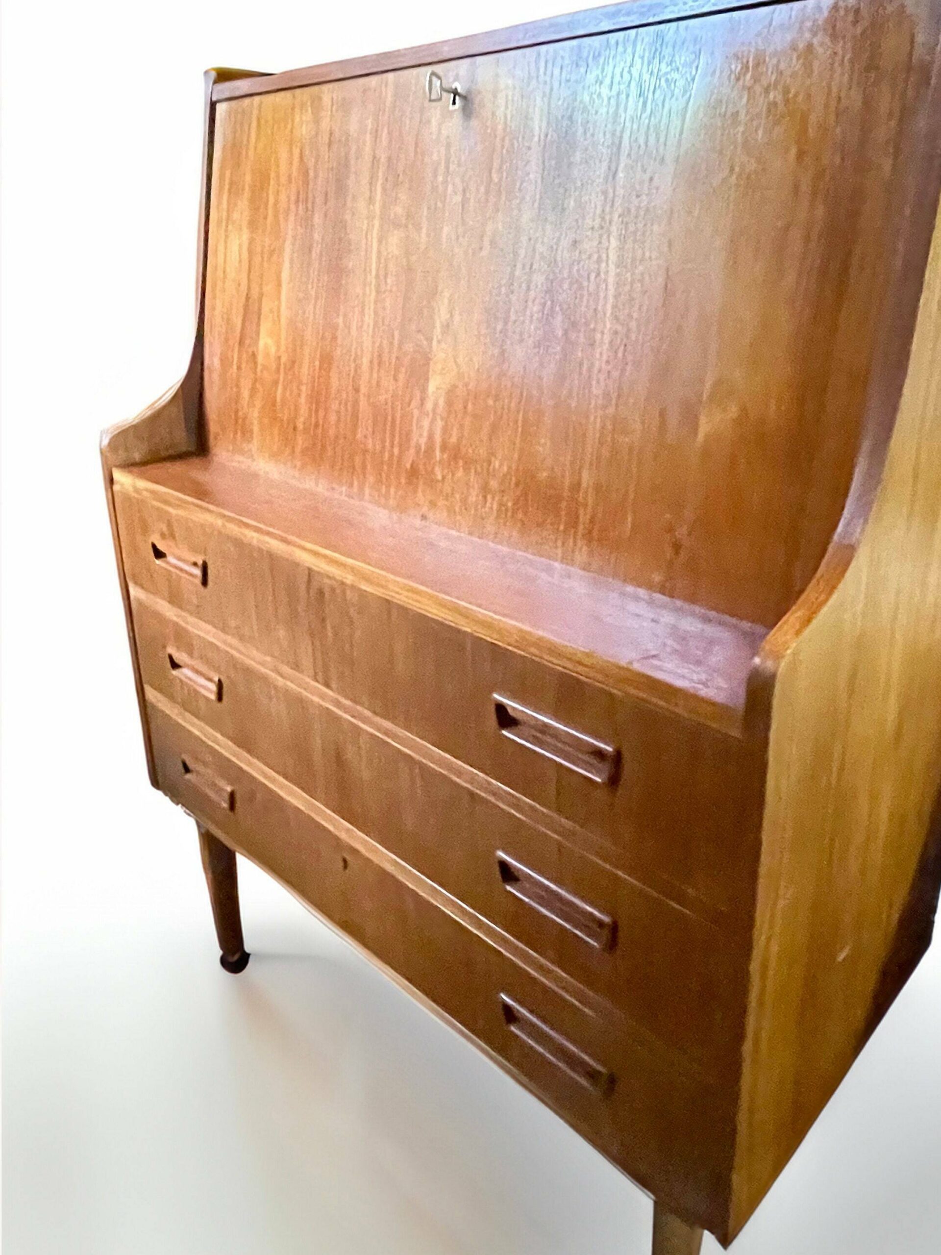 Mid Century Scandinavian Vintage Teak Wood Storage Writing Desk/Chest Of Drawers From The 50's And 60's