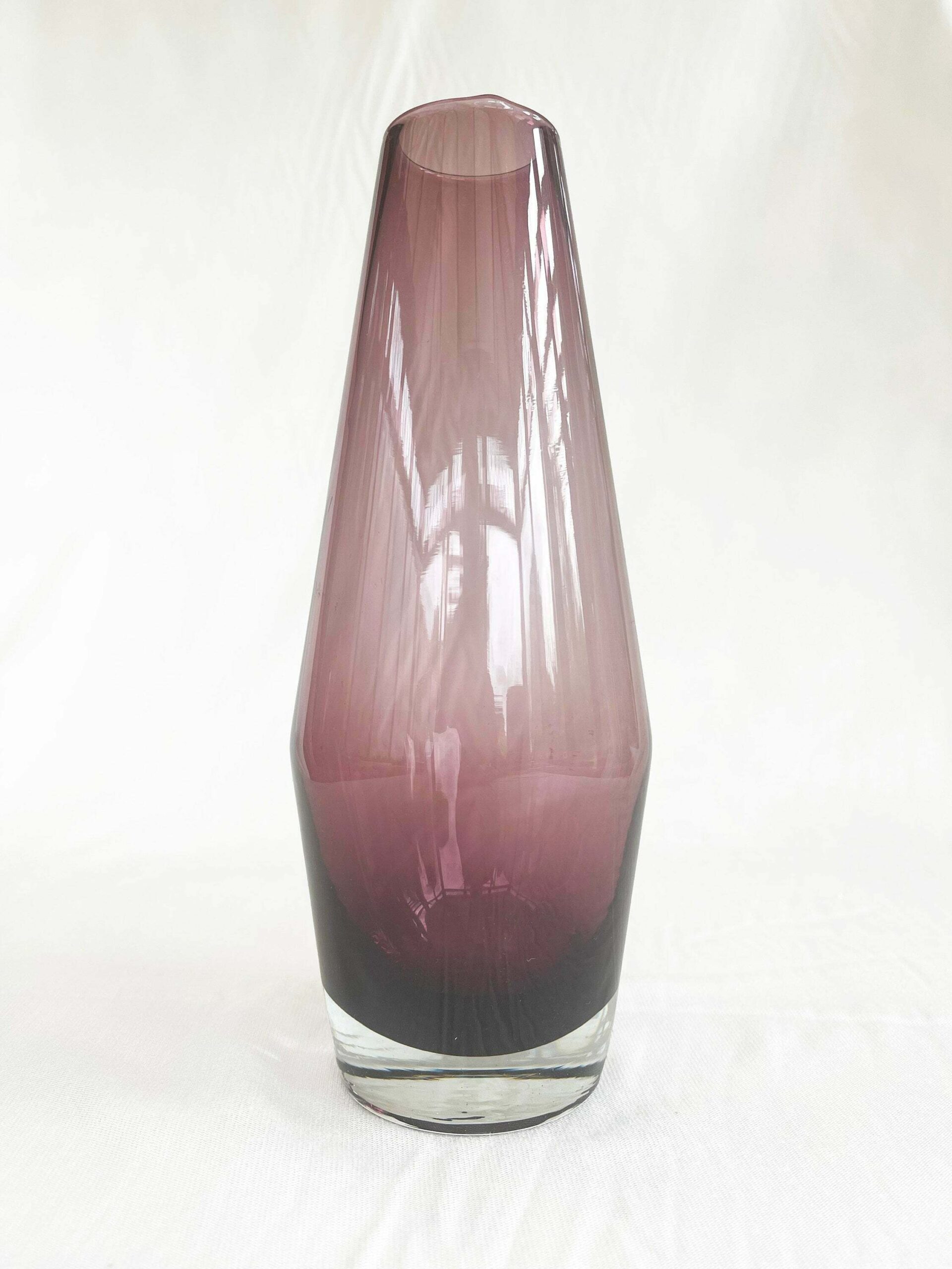 Midcentury Purple Glass Vase By Tamara Aladin For Riihimaen Riihimaen Lasi