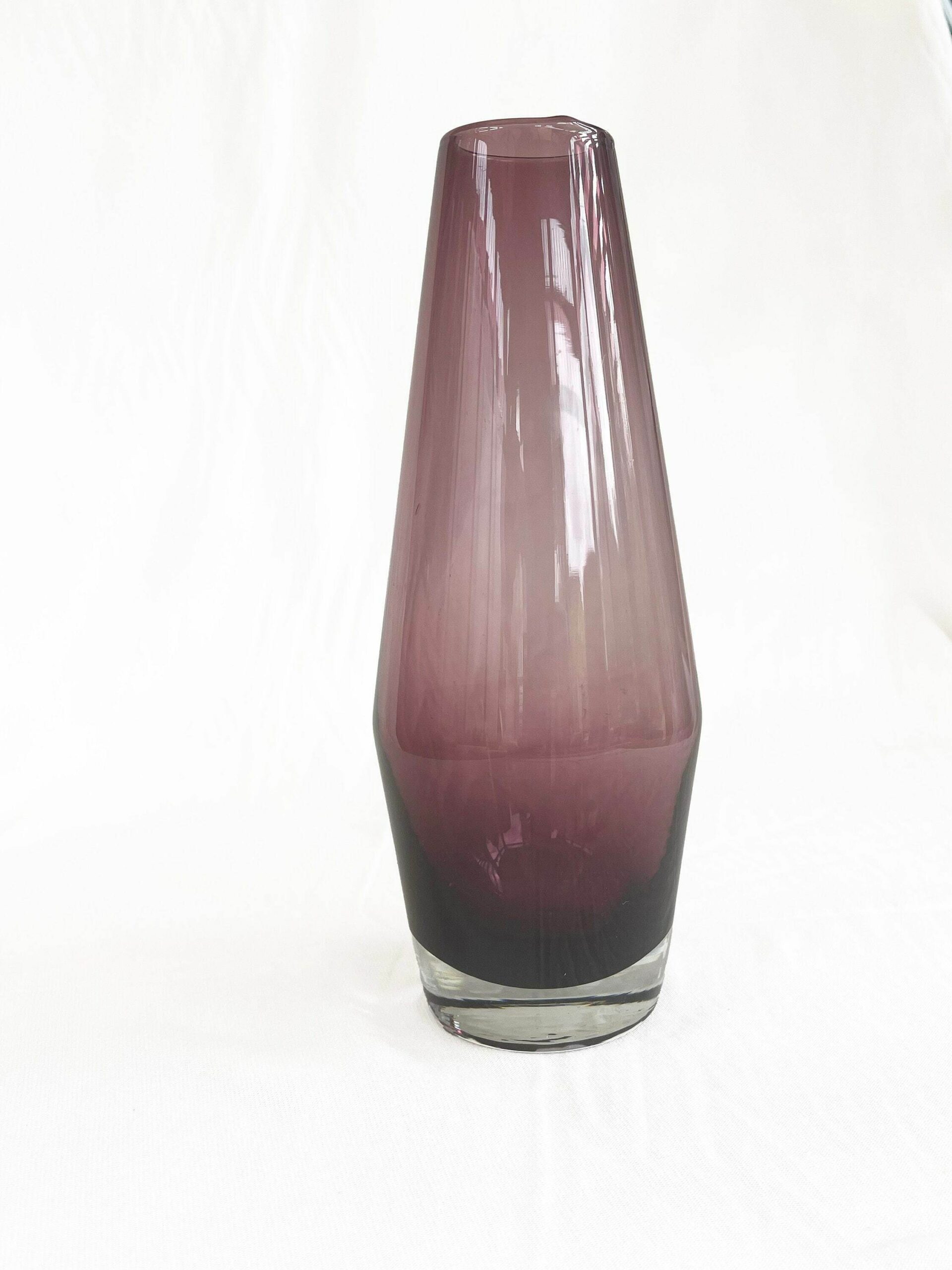 Midcentury Purple Glass Vase By Tamara Aladin For Riihimaen Riihimaen Lasi