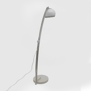Goffredo Reggiani Modern Italian Extendable Arched Floor Lamp, 1970