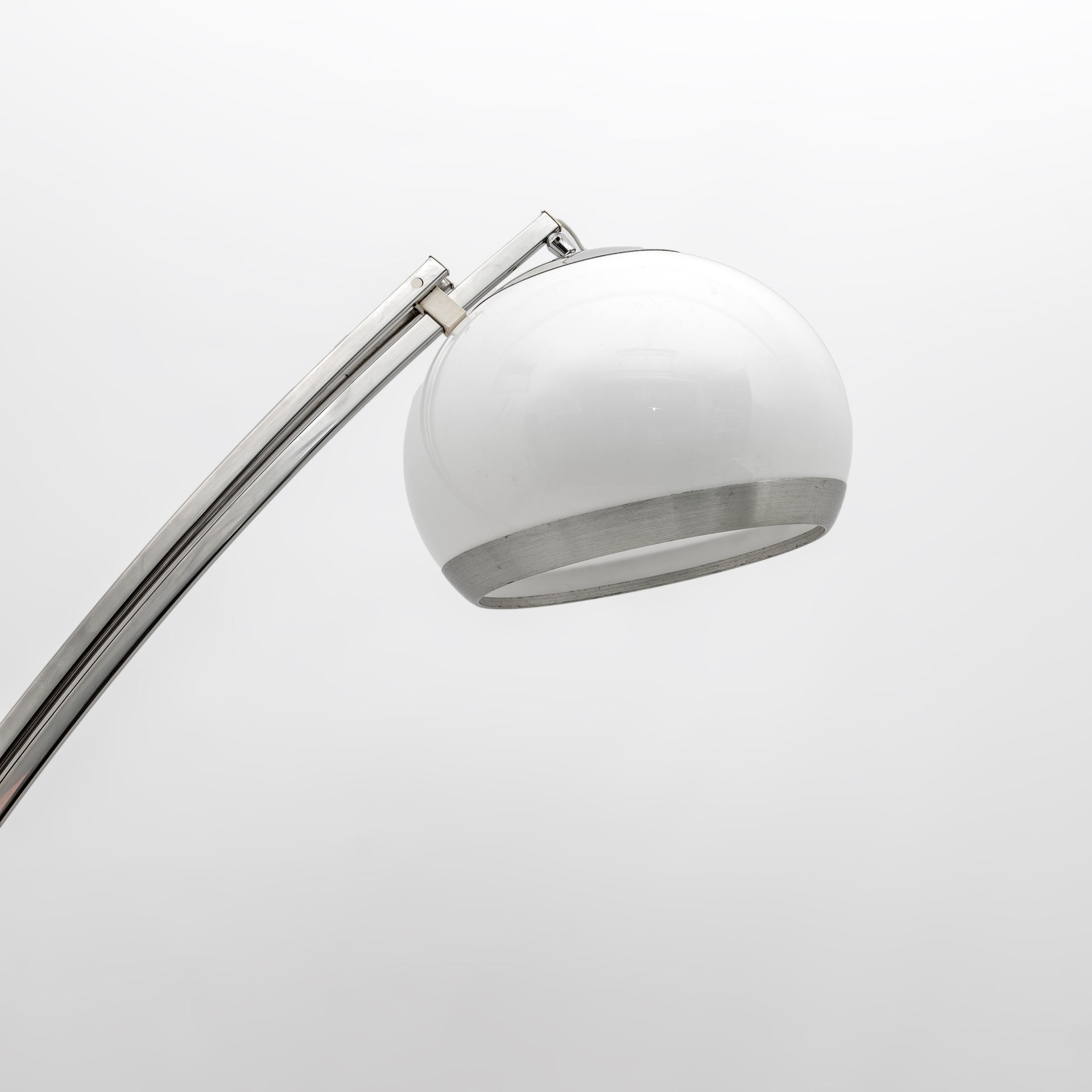 Goffredo Reggiani Modern Italian Extendable Arched Floor Lamp, 1970