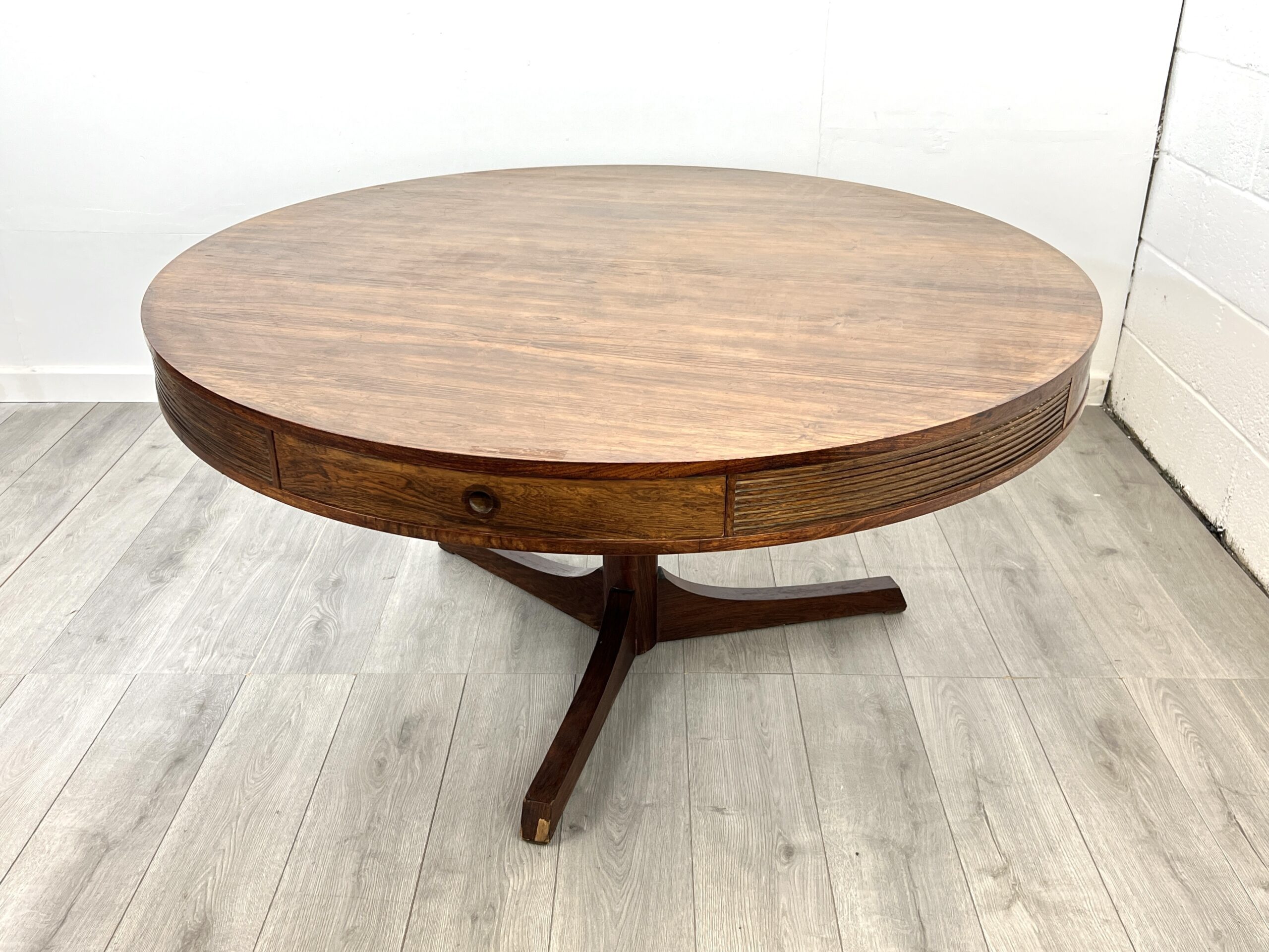 Robert Heritage for Archie Shine, Mid Century Rosewood Drum Dining Table
