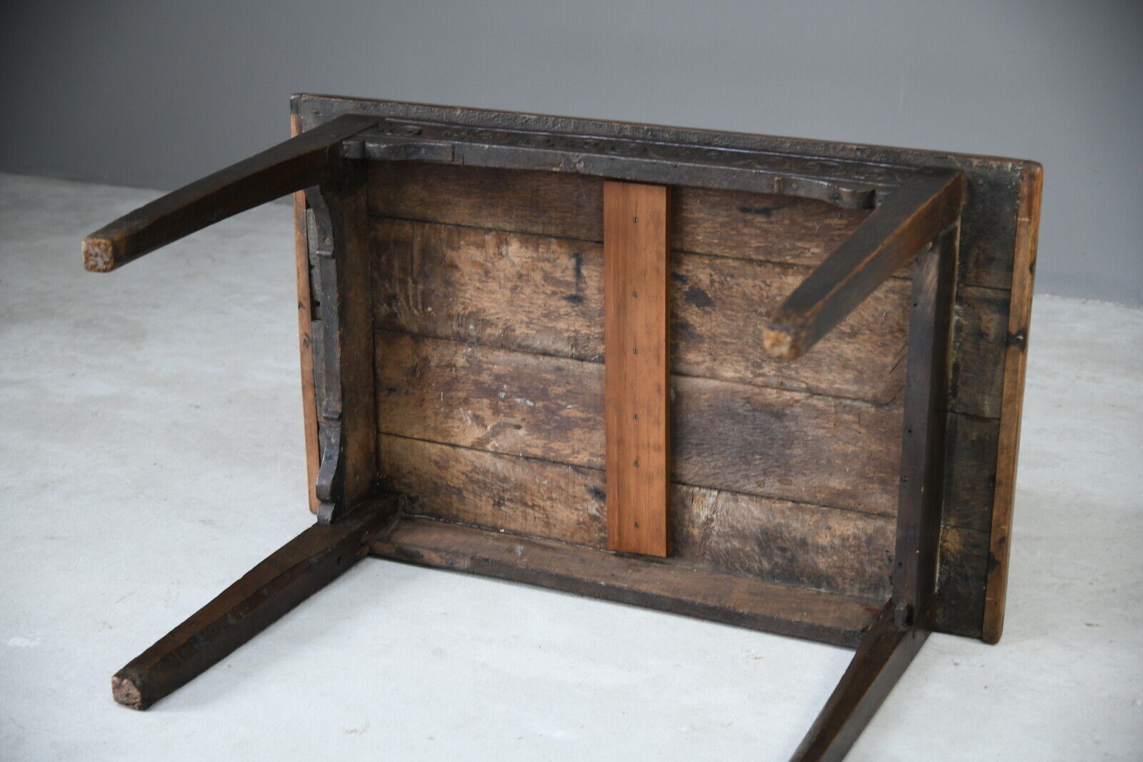 Antique Rustic Country Vernacular 18th Century Georgian Oak Side Table