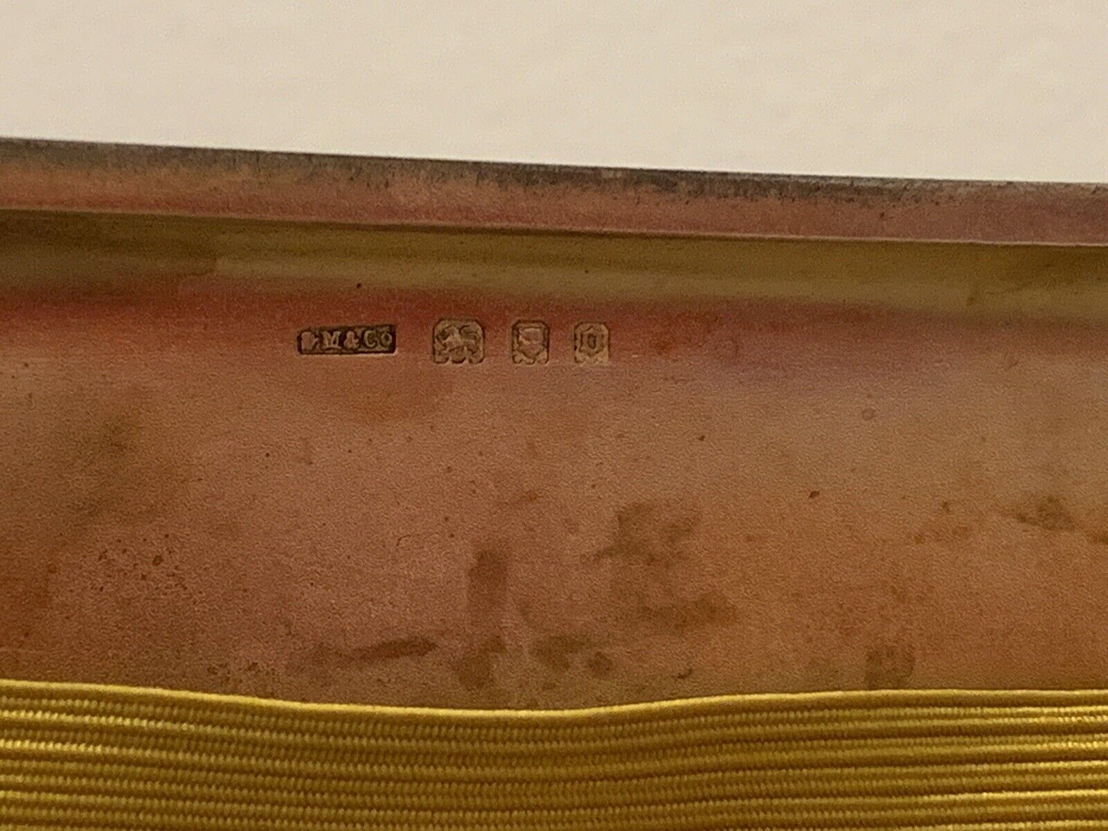 London 1929 - Sampson Mordan Hallmarked Silver Cigarette Case