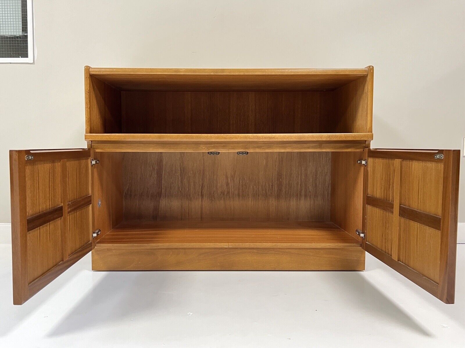 Nathan Squares, Mid Century Teak Compact Sideboard / Cupboard