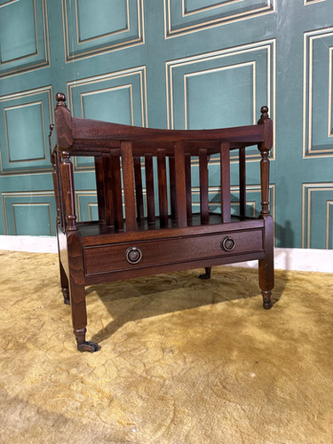 Reproduction Mahogany Canterbury