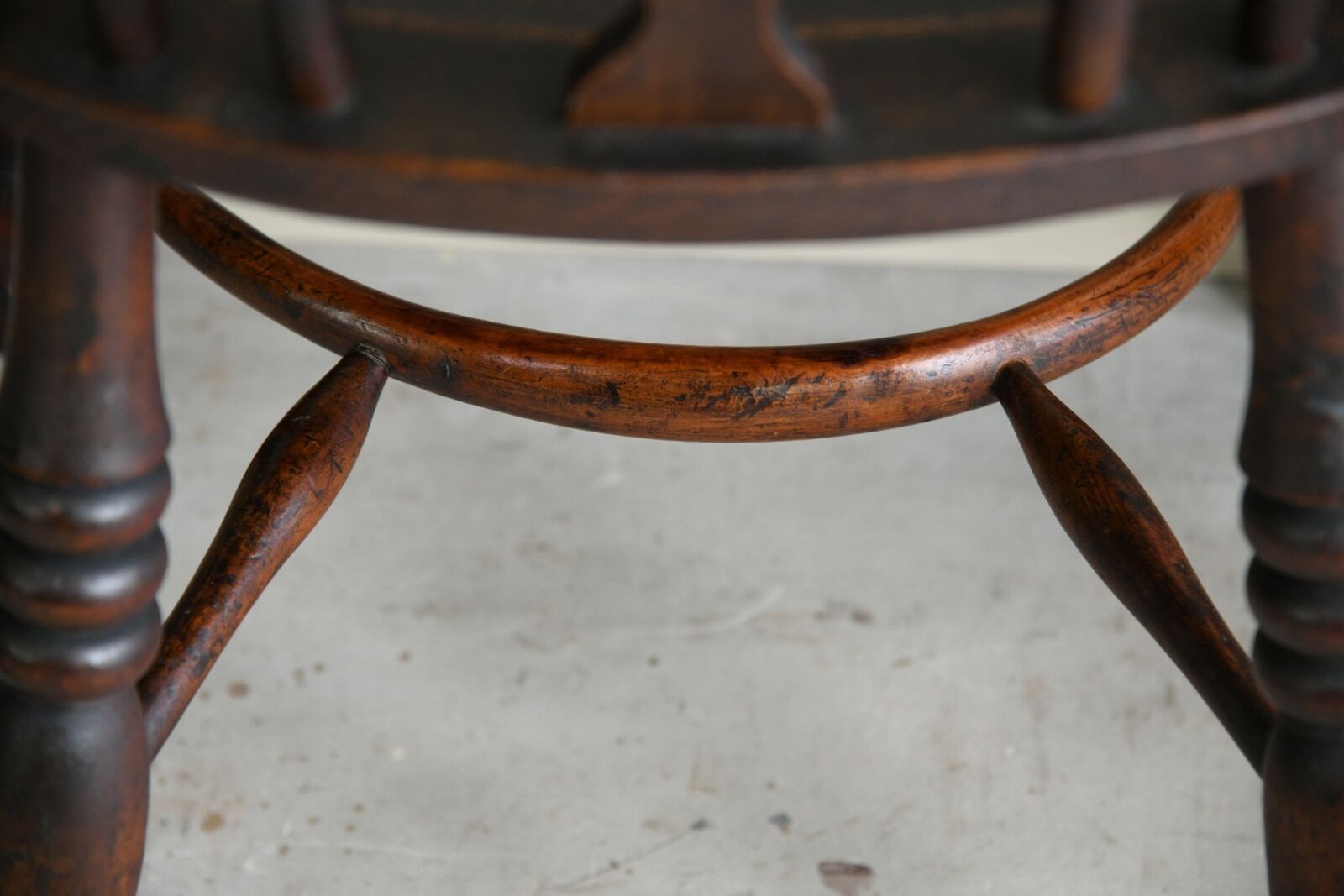 Set 6 Antique Elm Windsor Arm Chairs