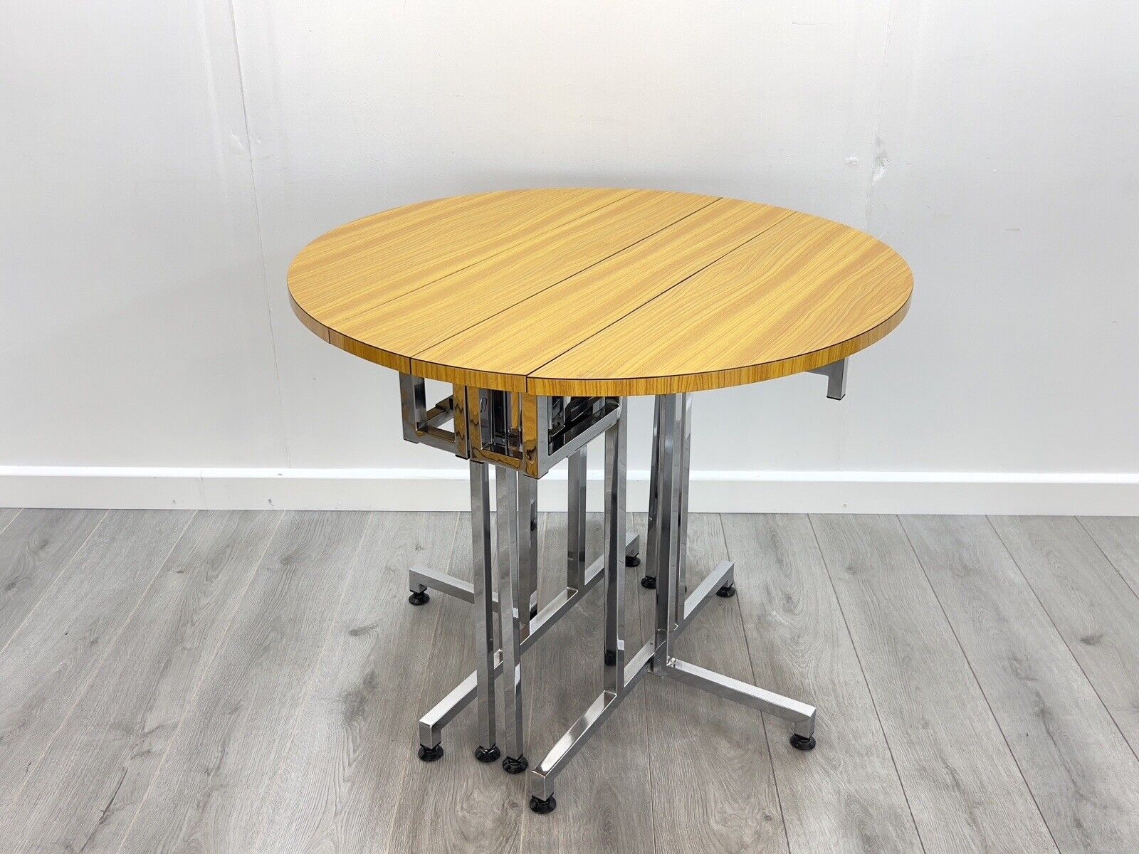 Torrens et Fils, Impressive Vintage Extending Dining Table (2 - 12 People)
