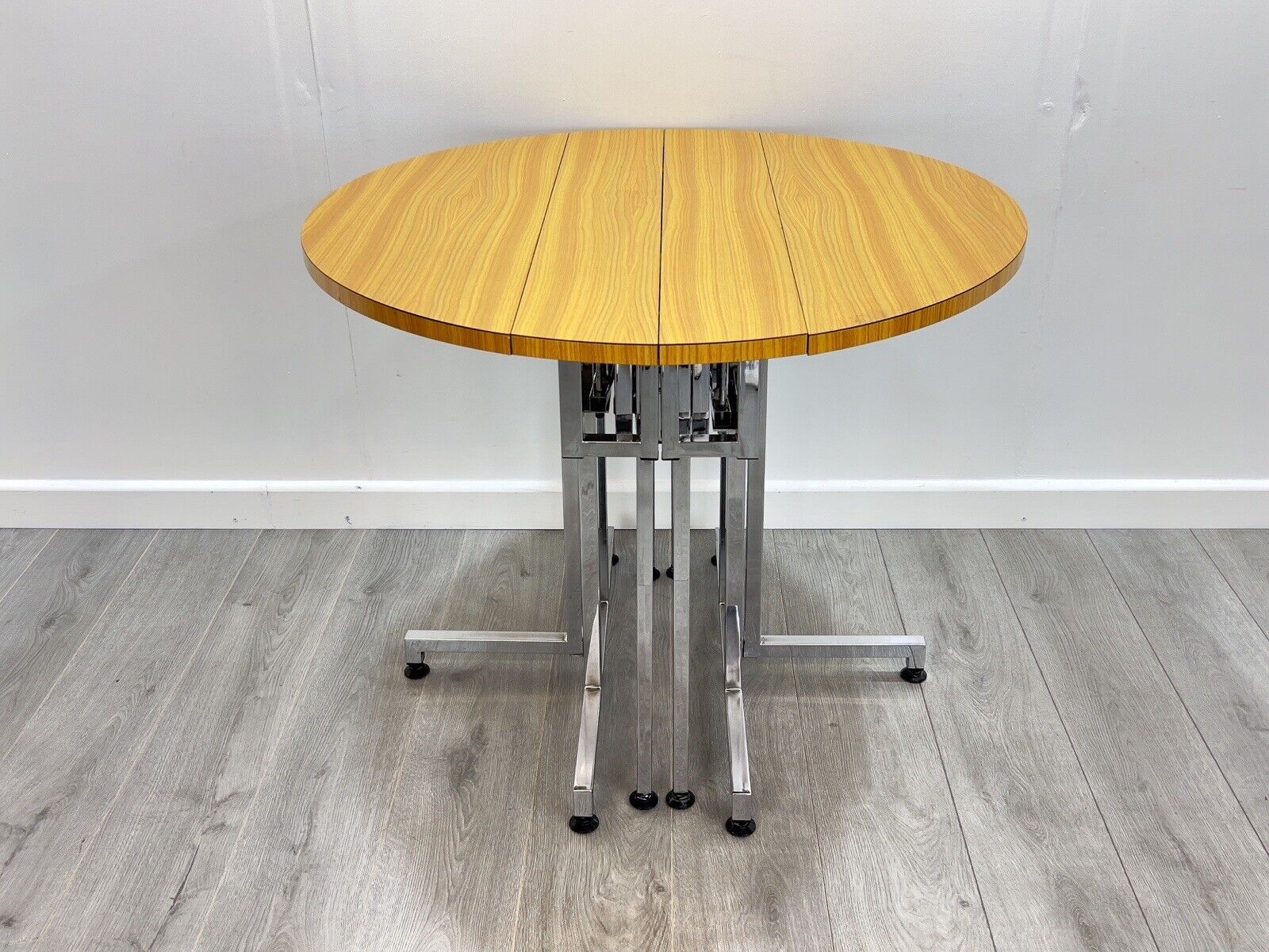 Torrens et Fils, Impressive Vintage Extending Dining Table (2 - 12 People)