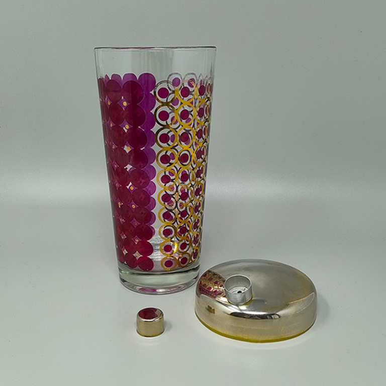 1960s Gorgeous American Cocktail Shaker. Made in U.S.A. - Image 7