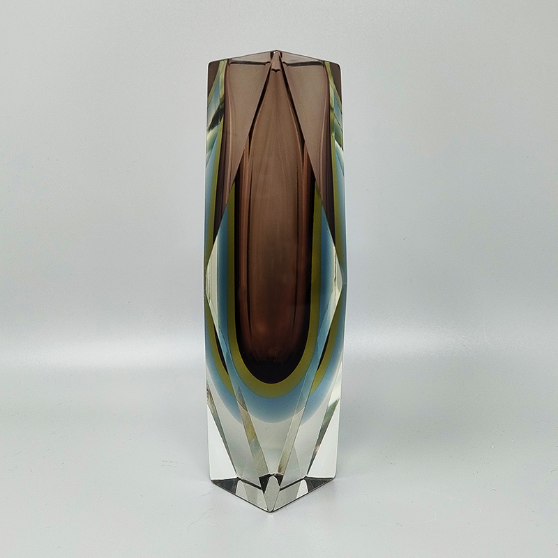 1960s Astonishing Vase in Murano Glass By Flavio Poli for Seguso. Made in Italy