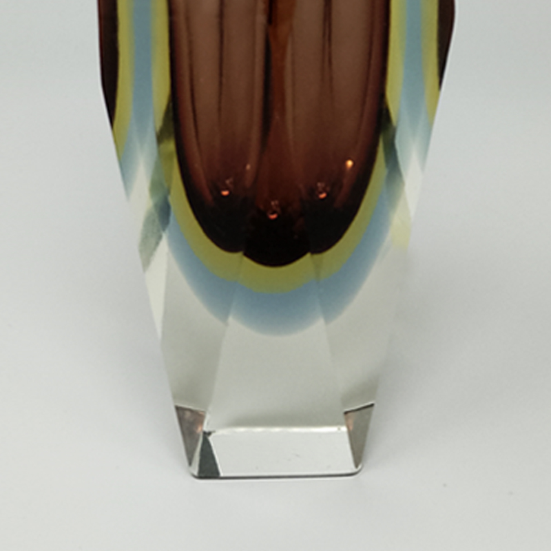 1960s Astonishing Vase in Murano Glass By Flavio Poli for Seguso. Made in Italy