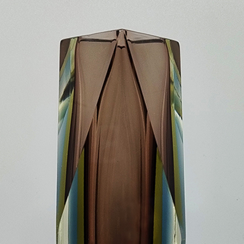 1960s Astonishing Vase in Murano Glass By Flavio Poli for Seguso. Made in Italy
