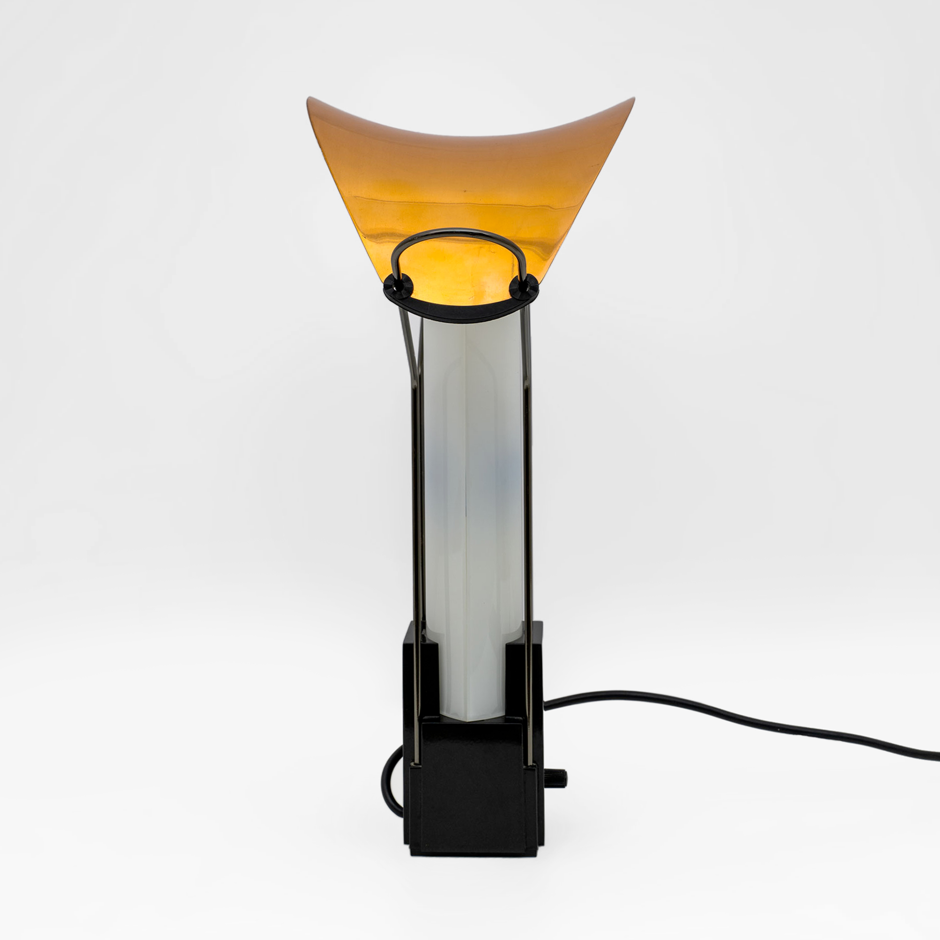 Italian Table Lamp "Palio" by Perry King for Arteluce '80s