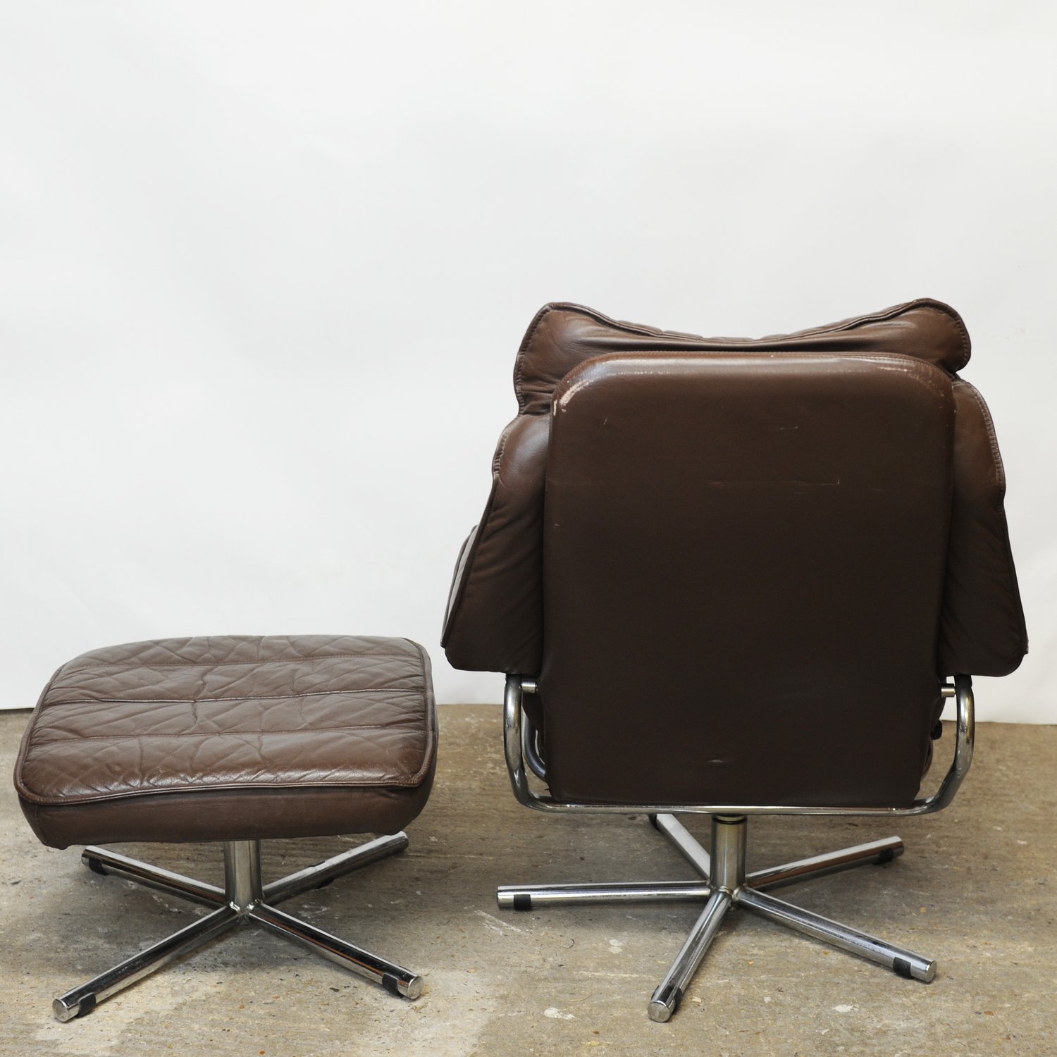 Pair of Norwegian Lounge Chairs with Footstools in Brown Leather by Skoghaus Industri, 1960s, Set of 2