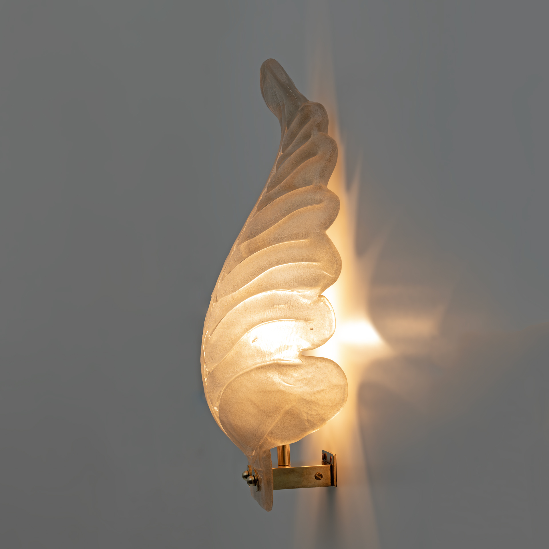 Pair of Barovier & Toso Style Mid-Century Modern Murano Glass Gold Leaf Sconces