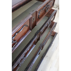 Antique Chest Of Drawers In Walnut, 17th Century