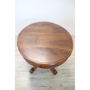 Oval Walnut Extendable Dining Table, 19th Century