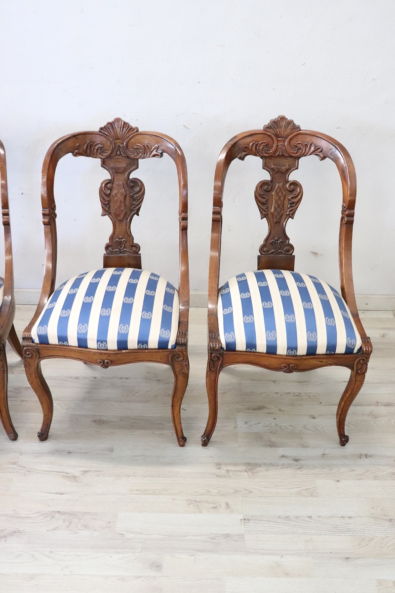 Dining Chairs in Carved Walnut, Early 19th Century, Set of 4