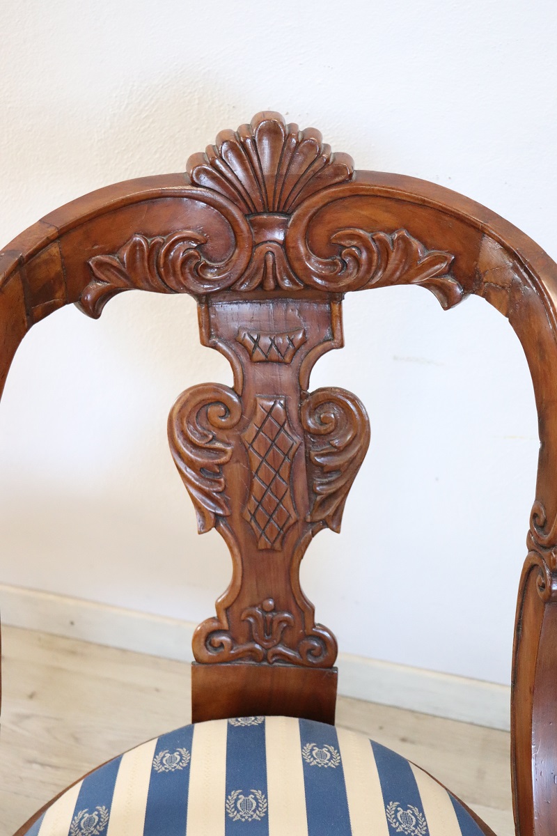 Dining Chairs in Carved Walnut, Early 19th Century, Set of 4