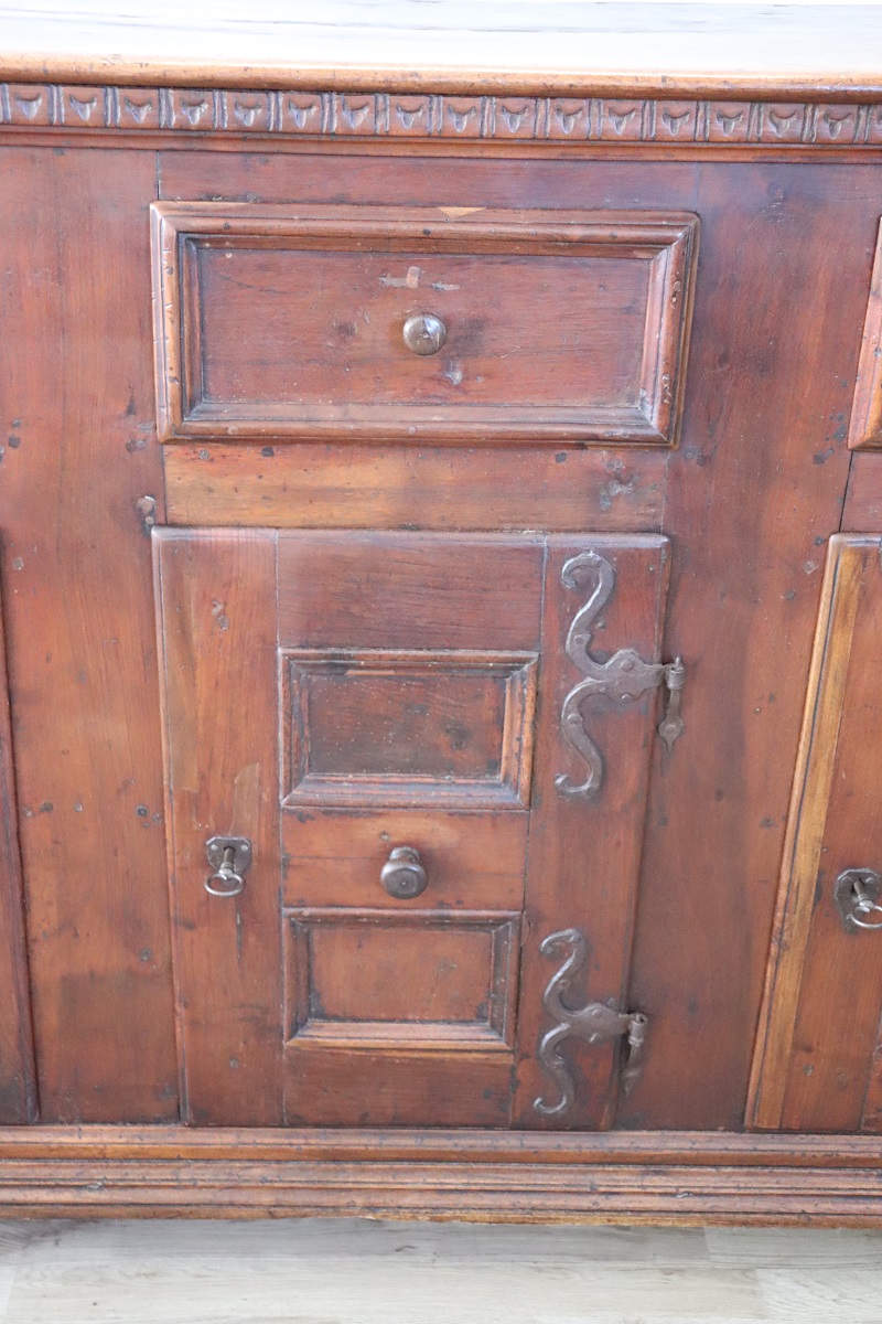 Antique Sideboard in Walnut, Late 17th Century
