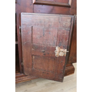 Antique Sideboard in Walnut, Late 17th Century