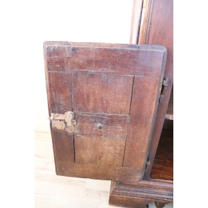 Antique Sideboard in Walnut, Late 17th Century