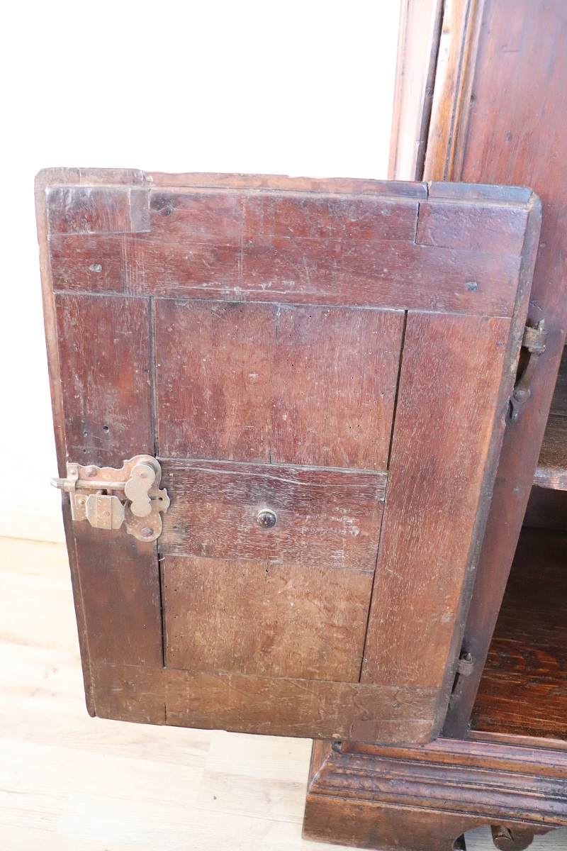Antique Sideboard in Walnut, Late 17th Century