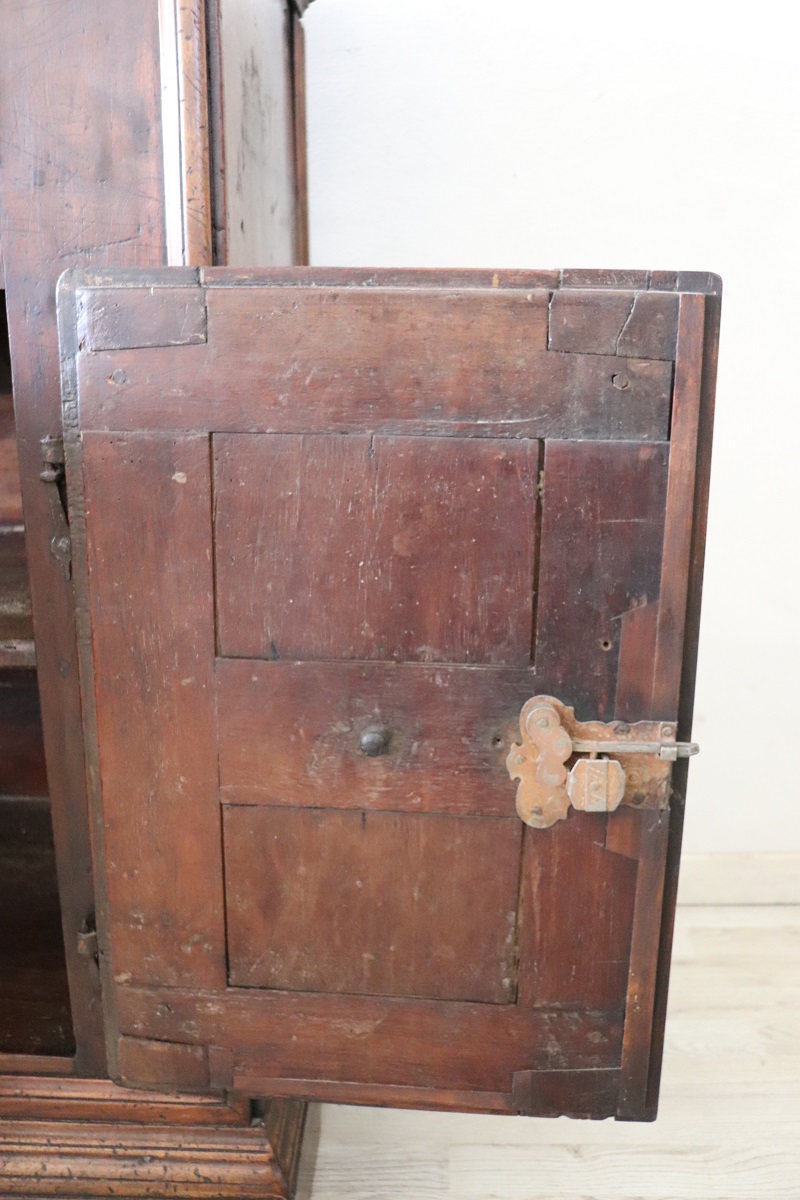 Antique Sideboard in Walnut, Late 17th Century