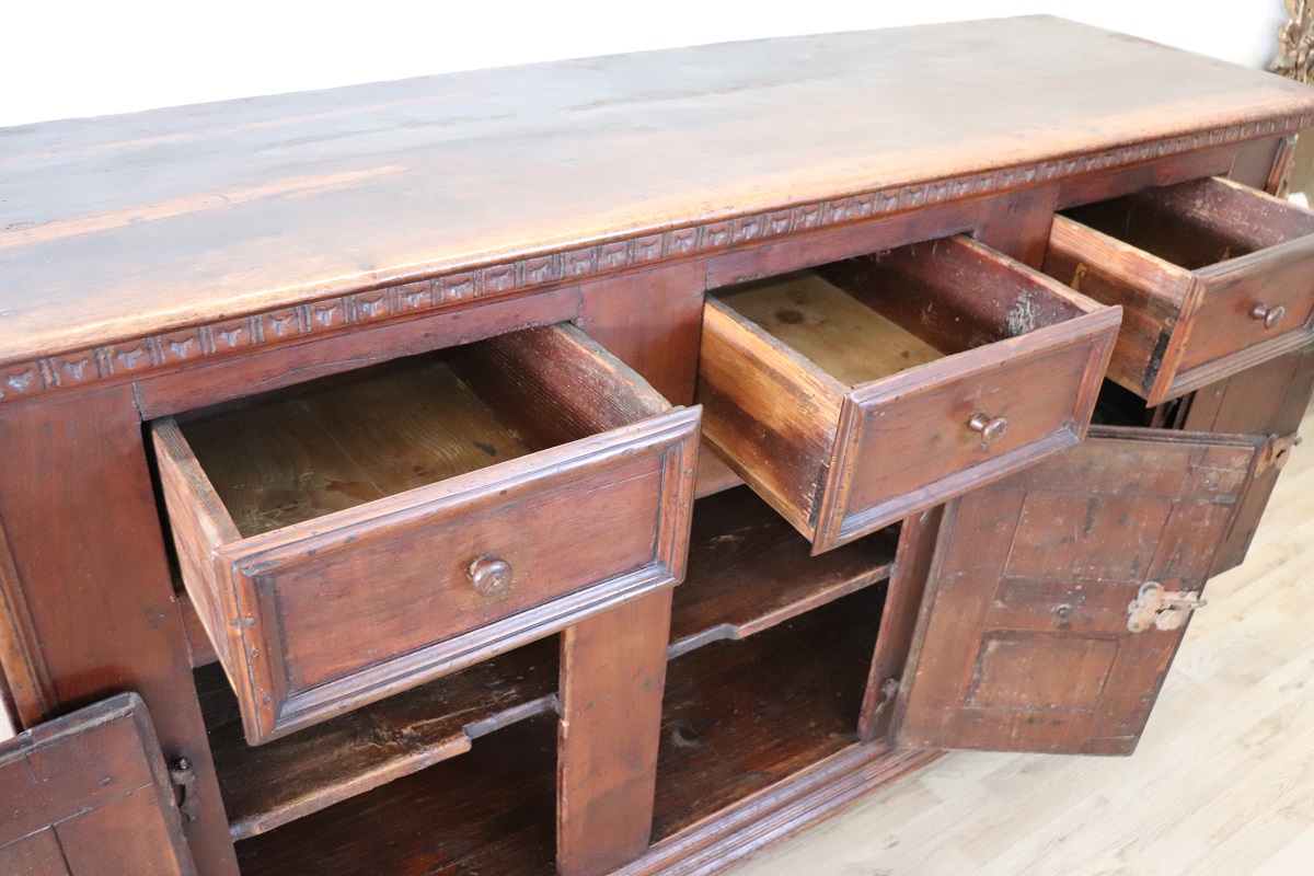 Antique Sideboard in Walnut, Late 17th Century