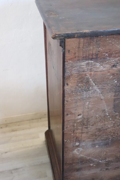 Antique Sideboard in Walnut, Late 17th Century - Image 18