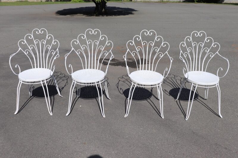 Garden Set in White Iron with Table and Armchairs, 1970s
