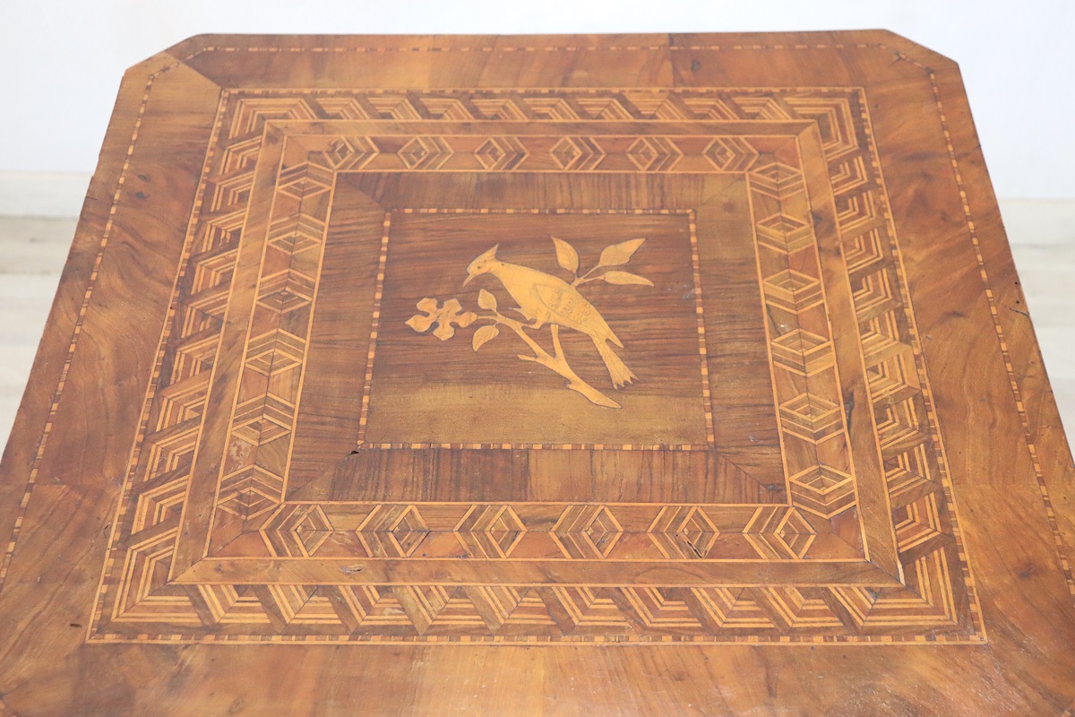 Mid 19th Century Inlay Walnut Tripod Table