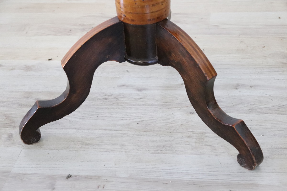 Mid 19th Century Inlay Walnut Tripod Table