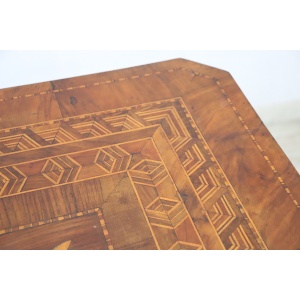 Mid 19th Century Inlay Walnut Tripod Table