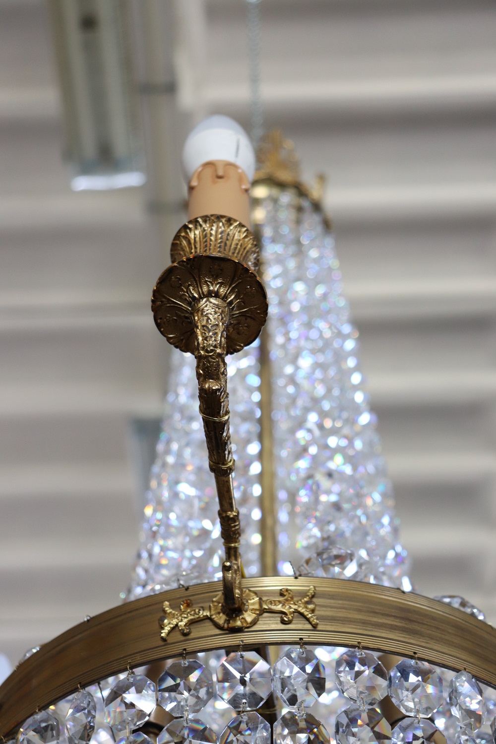 Gilded Bronze And Crystal Antique Chandelier With 10 Bulbs, Late 19th Century