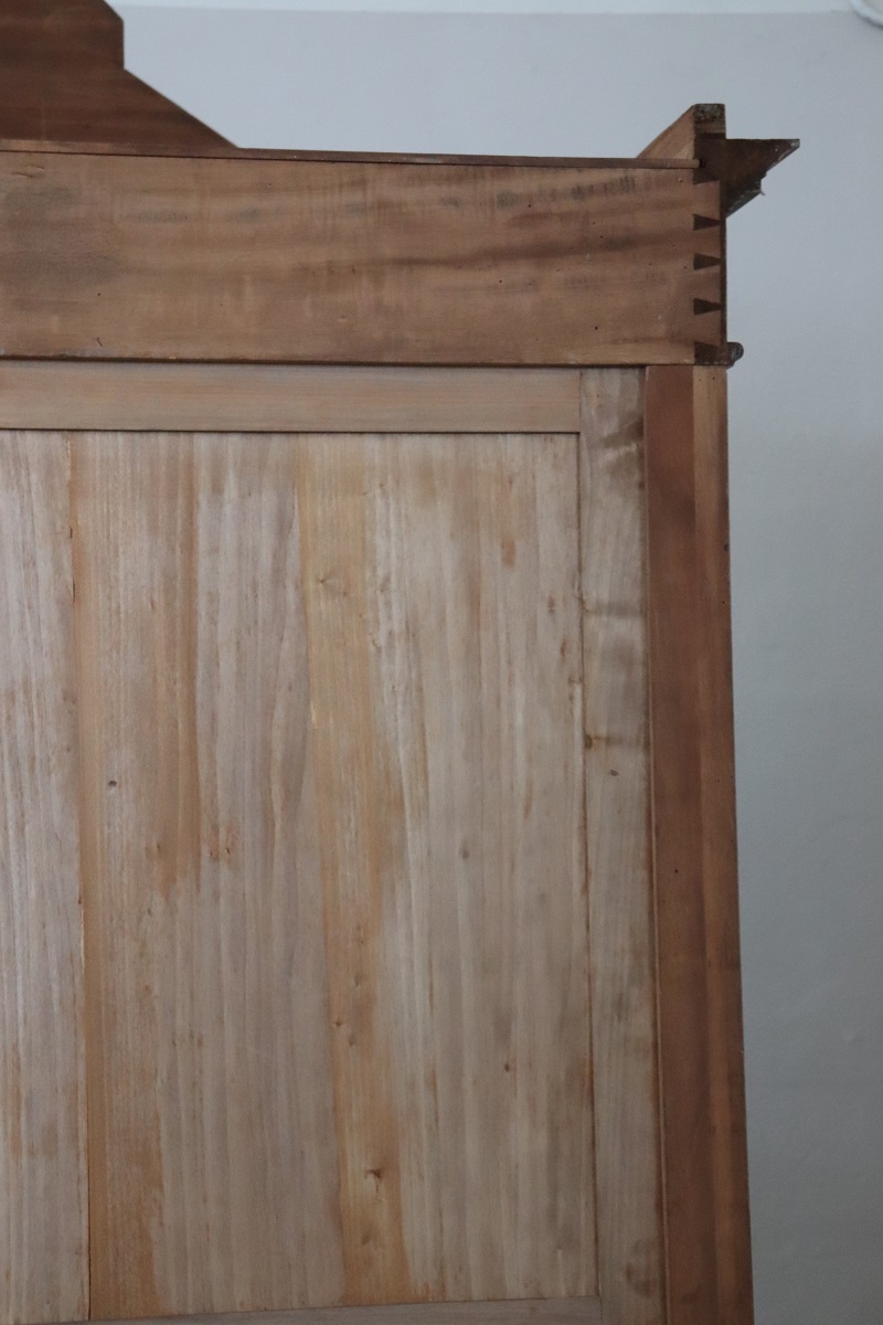 Antique Veneer Walnut Wardrobe, Late 19th Century