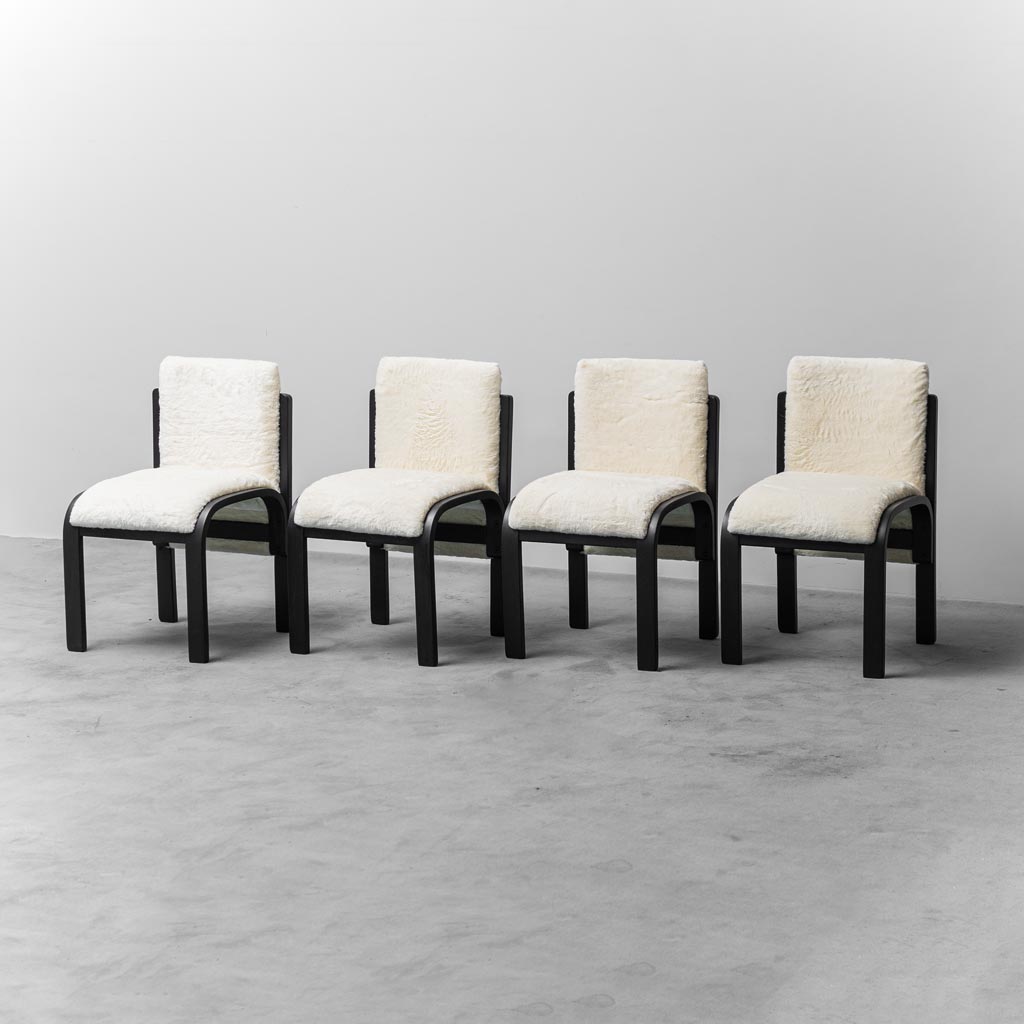 Set of 4 1970s Vintage Modern Long-haired Velvet Chairs