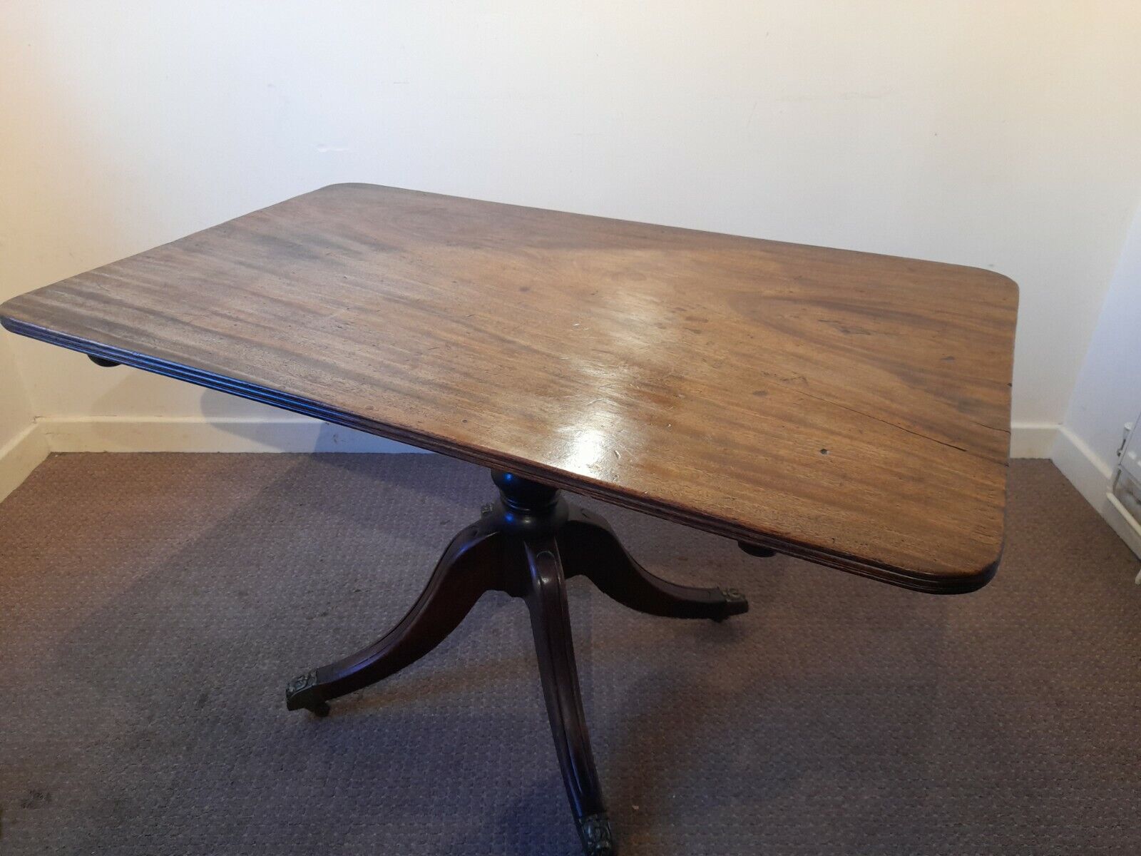 Antique Geo lll Mahogany Breakfast Dining Table Circa 1800 - 1810