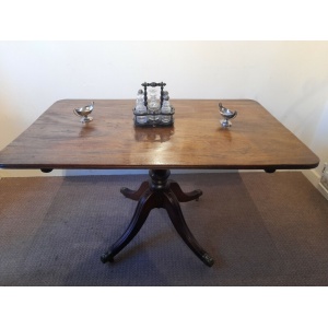 Antique Geo lll Mahogany Breakfast Dining Table Circa 1800 - 1810