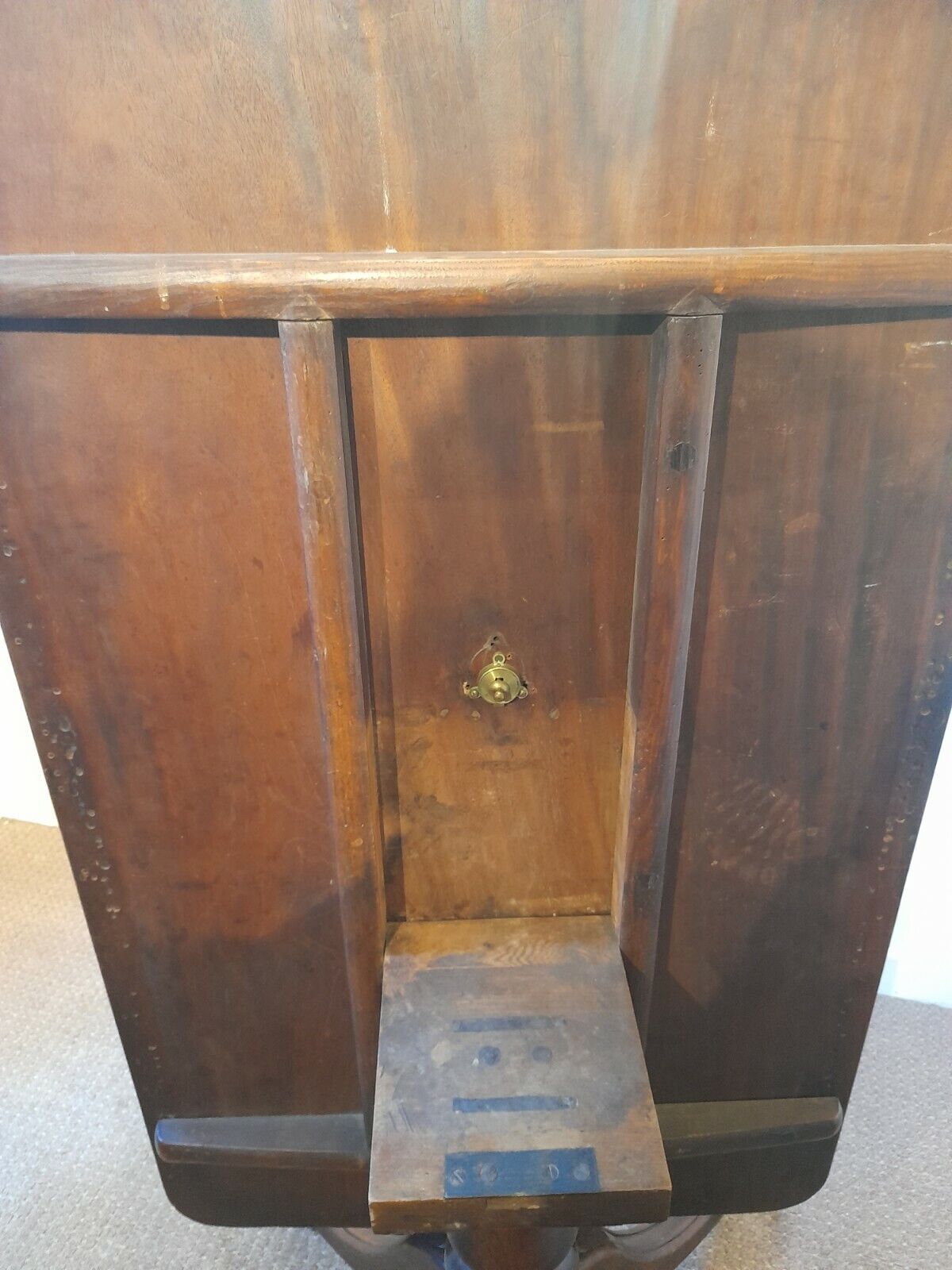 Antique Geo lll Mahogany Breakfast Dining Table Circa 1800 - 1810