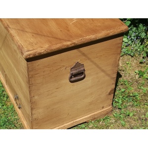 Antique Georgian Pine Blanket Chest Circa 1790