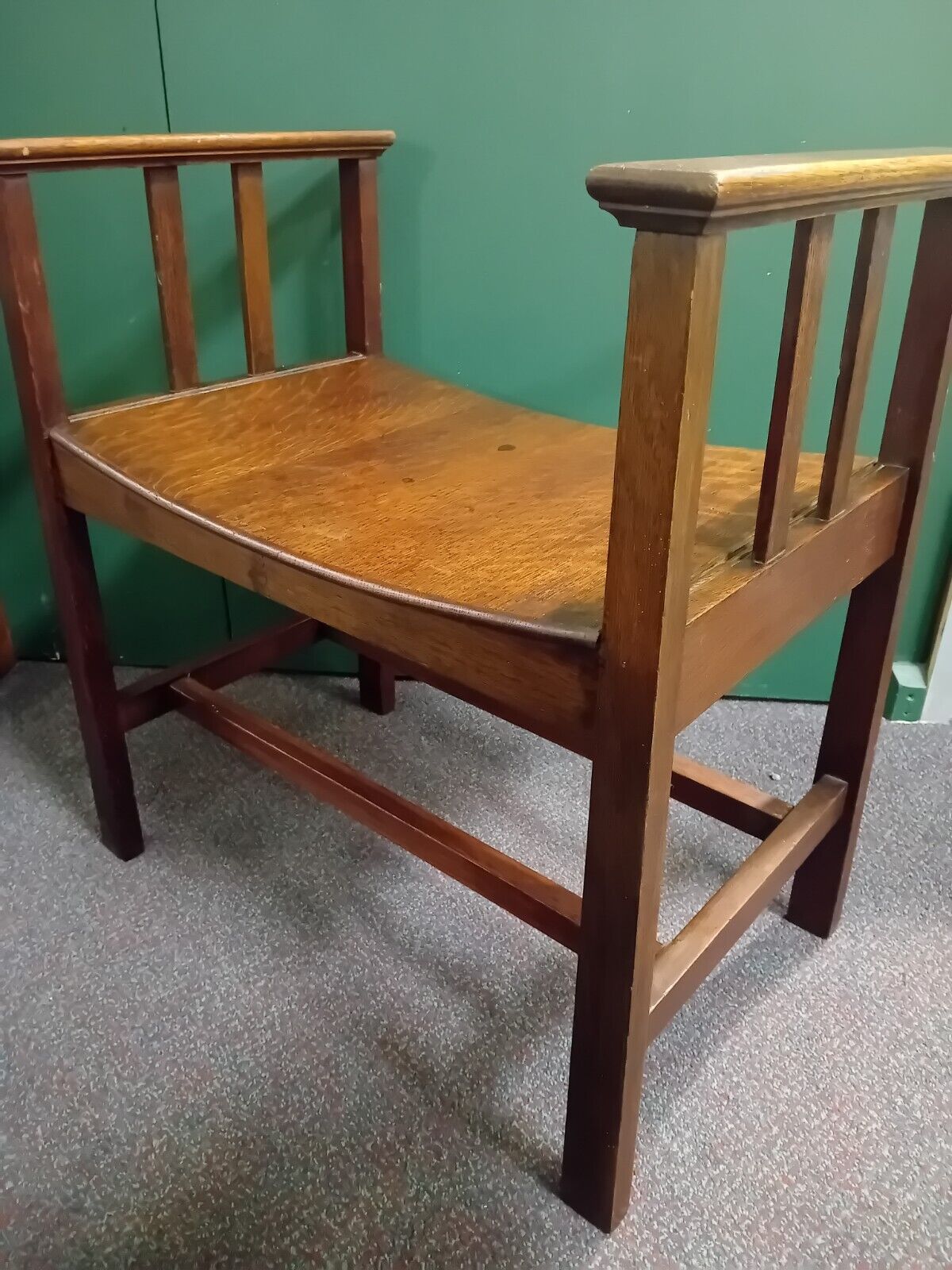 Arts And Crafts Movement Oak Seat Circa 1900