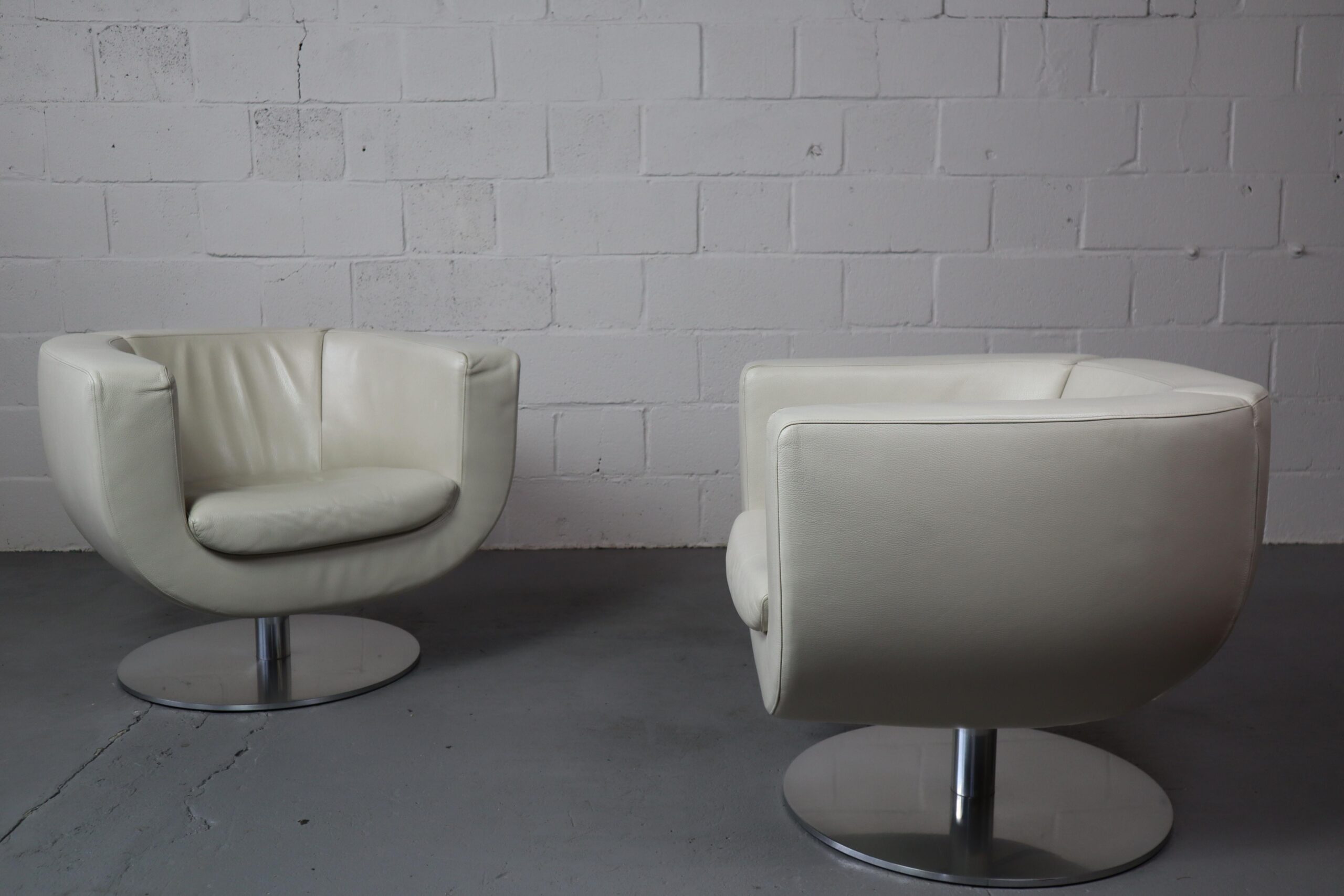 B&B Italia "Tulip" leather armchairs designed by Jeffrey Bernett in 2000
