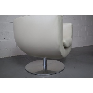 B&B Italia "Tulip" leather armchairs designed by Jeffrey Bernett in 2000